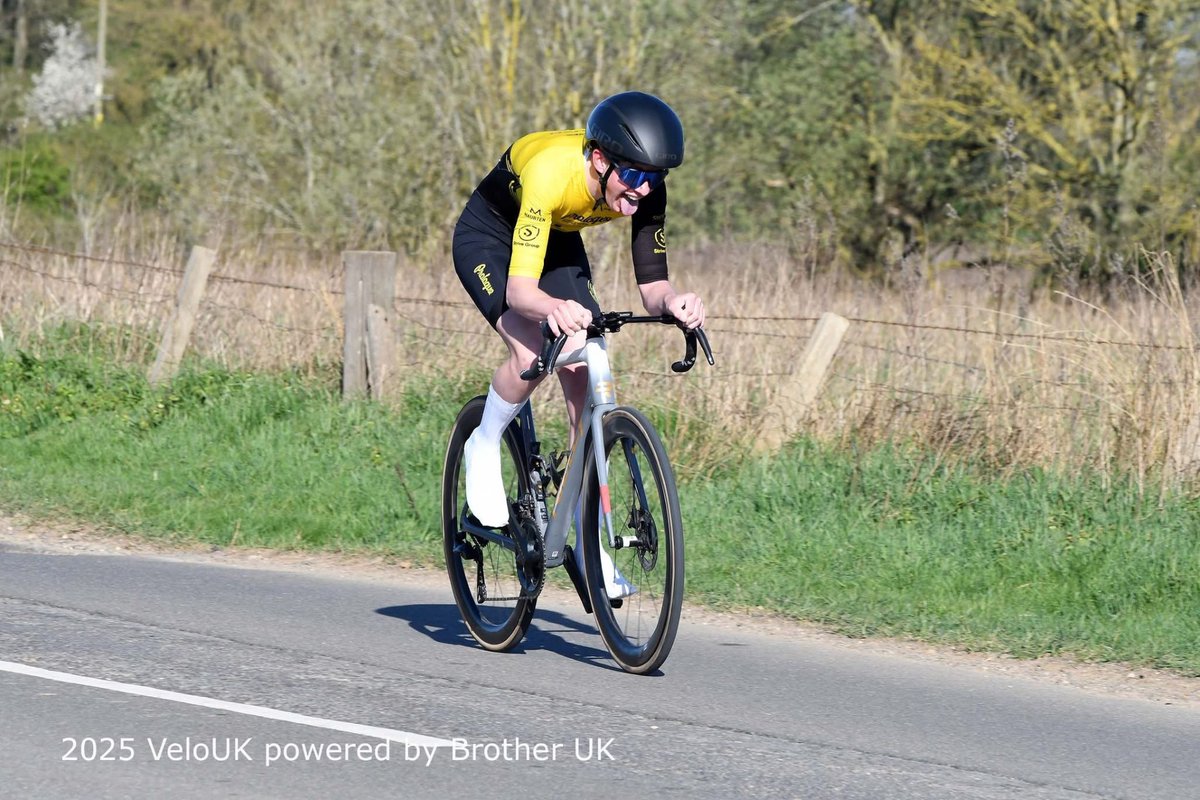 TEAM FEATURE: Review of the Prologue Junior Racing Teams Spring Campaign Across Europe --- With A-level and GCSE exams in full swing, the riders of the Yorkshire-based Prologue Junior Racing Team have taken a short break from their racing schedule. 
velouk.net/2025/06/17/tea…