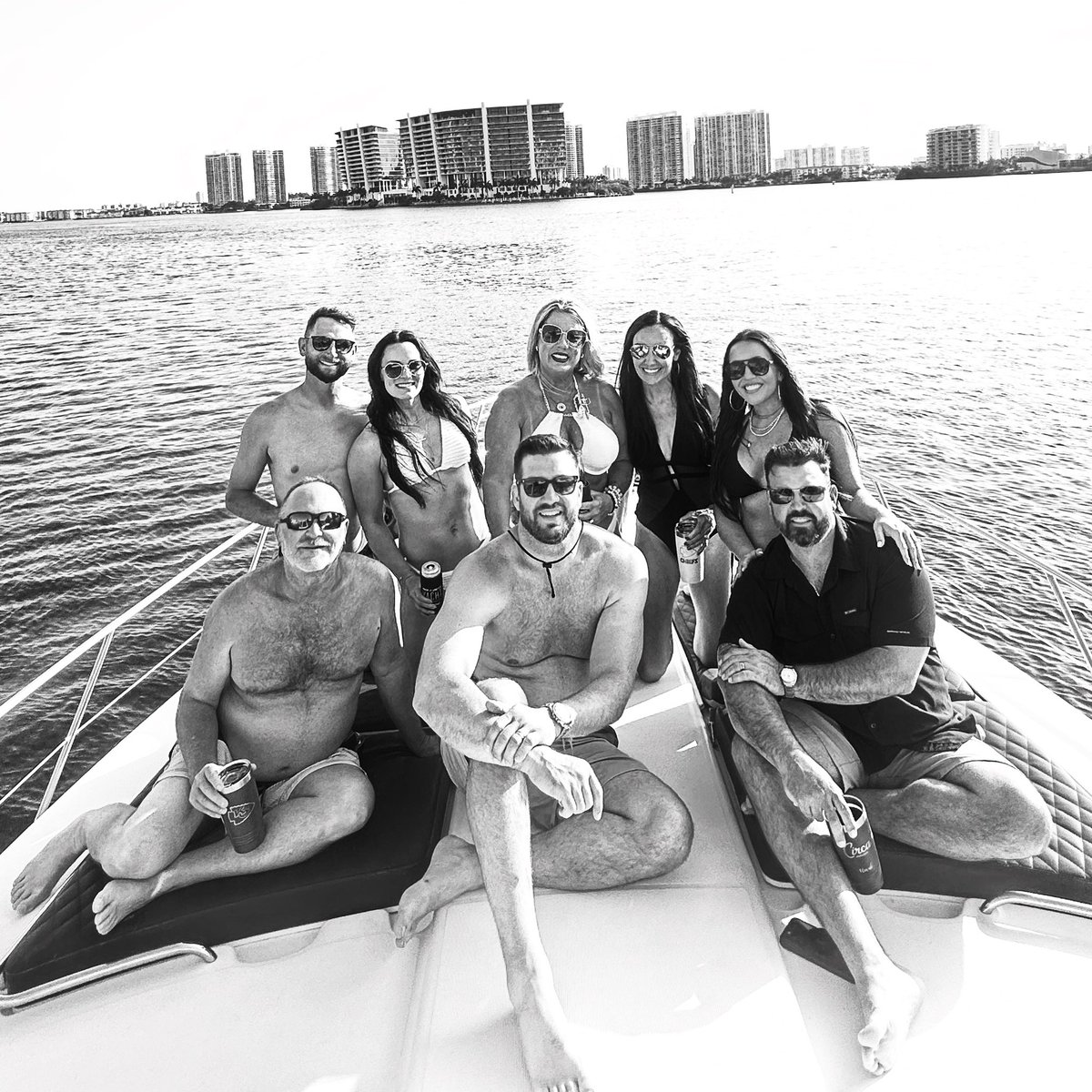 A week late but Florida was good to us 🌴☀️🕶️👙🏖️🌊🐚🛥️⚓️🐟🐠🎣 #florida