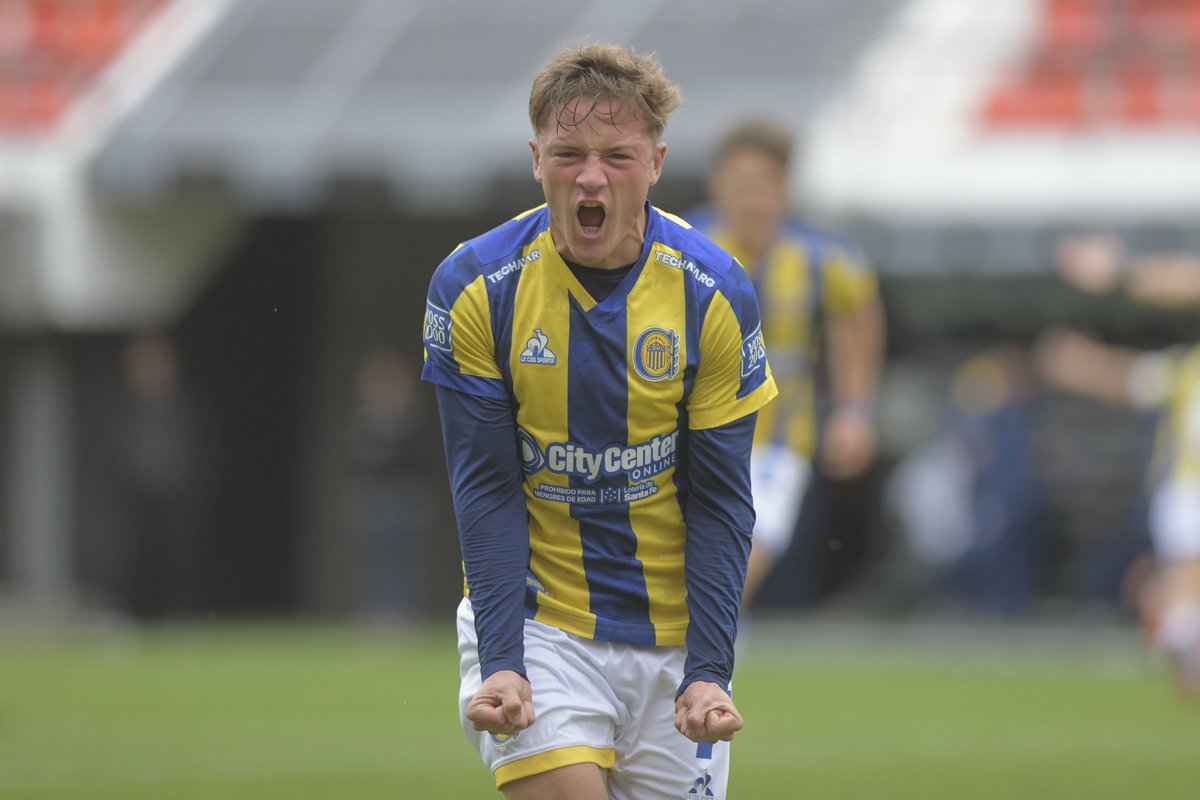 #Reserva | 😁🇺🇦 ¡FINAAAAAAAAAAAAAL, GANÓ CENTRAAAAAAL!

El Canalla le ganó 1-0 a Estudiantes en La Plata con gol de Lucas Ramos y se clasificó a semifinales, donde enfrentará a San Lorenzo como local.