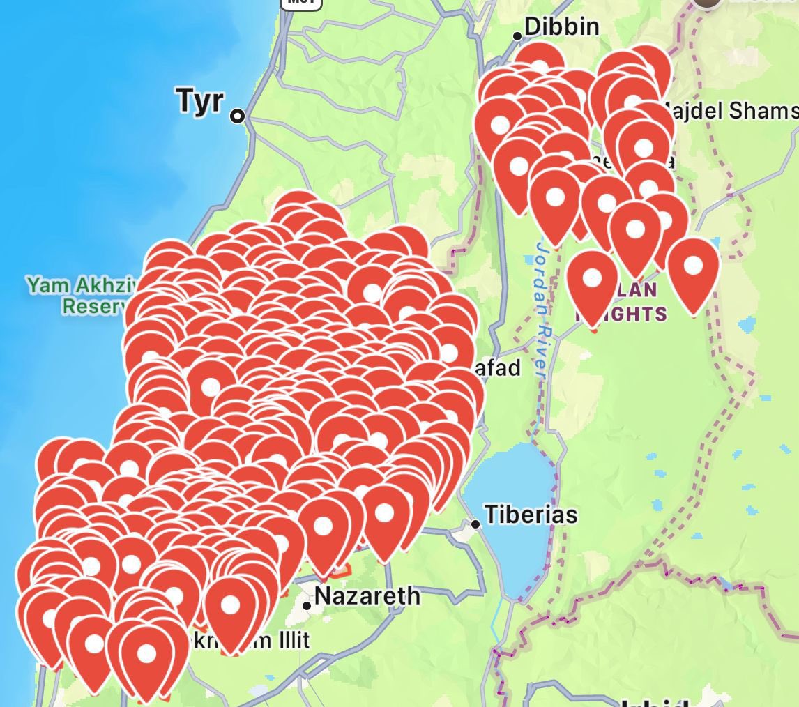 🚨 İran, İsrail’e füze saldırısı başlattı ve hava üslerinin hedef alındığını açıkladı.

Kuzey İsrail genelinde sirenlerin çaldığı bildiriliyor.