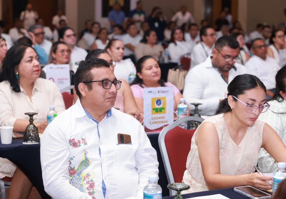 📊 Quintana Roo es hoy uno de los tres estados sin observaciones de la Auditoría Superior de la Federación. 

En solo 2 años y 9 meses, logramos consolidar un gobierno honesto, transparente y responsable. Cuando llegamos, Quintana Roo ocupaba el lugar 22 con múltiples