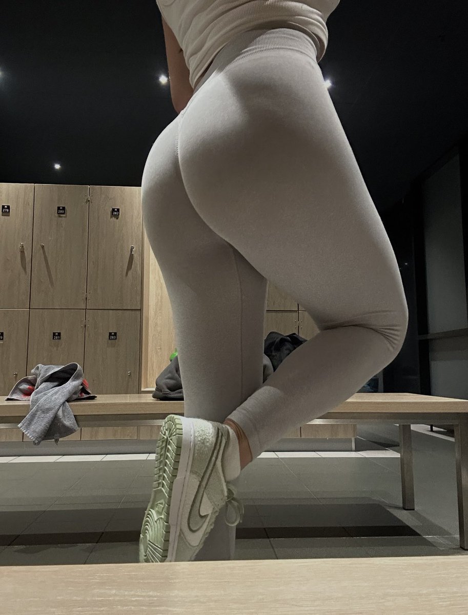 Schulden RT Game für meinen Verehrer sub
😈
3/3/3
3 Kommentare Subs
5 Kommentare Ladys 

30 Minuten 
Seid fleißig!