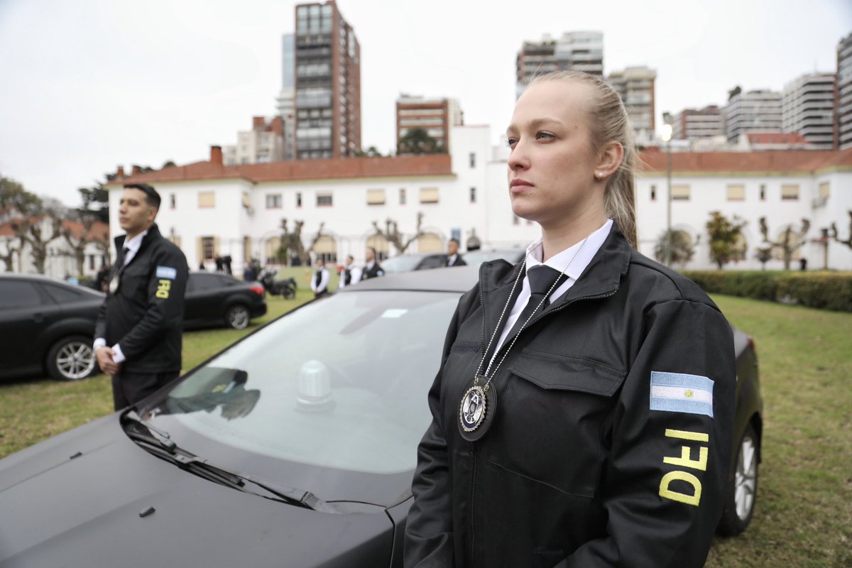 Nuevo DFI de la PFA. 

Una fuerza de elite, con un solo objetivo: ir al hueso del crimen organizado.

Investigación, inteligencia criminal, territorialidad y decisión.