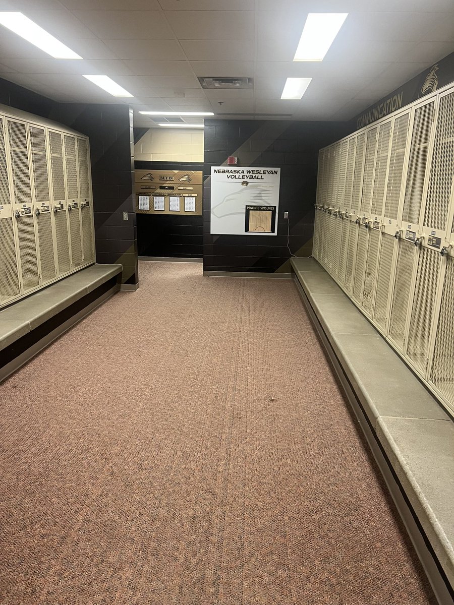 NWUVolleyball's tweet image. Just a few locker room improvements! ✨🧰🖇️ #remodel #pwolfnation