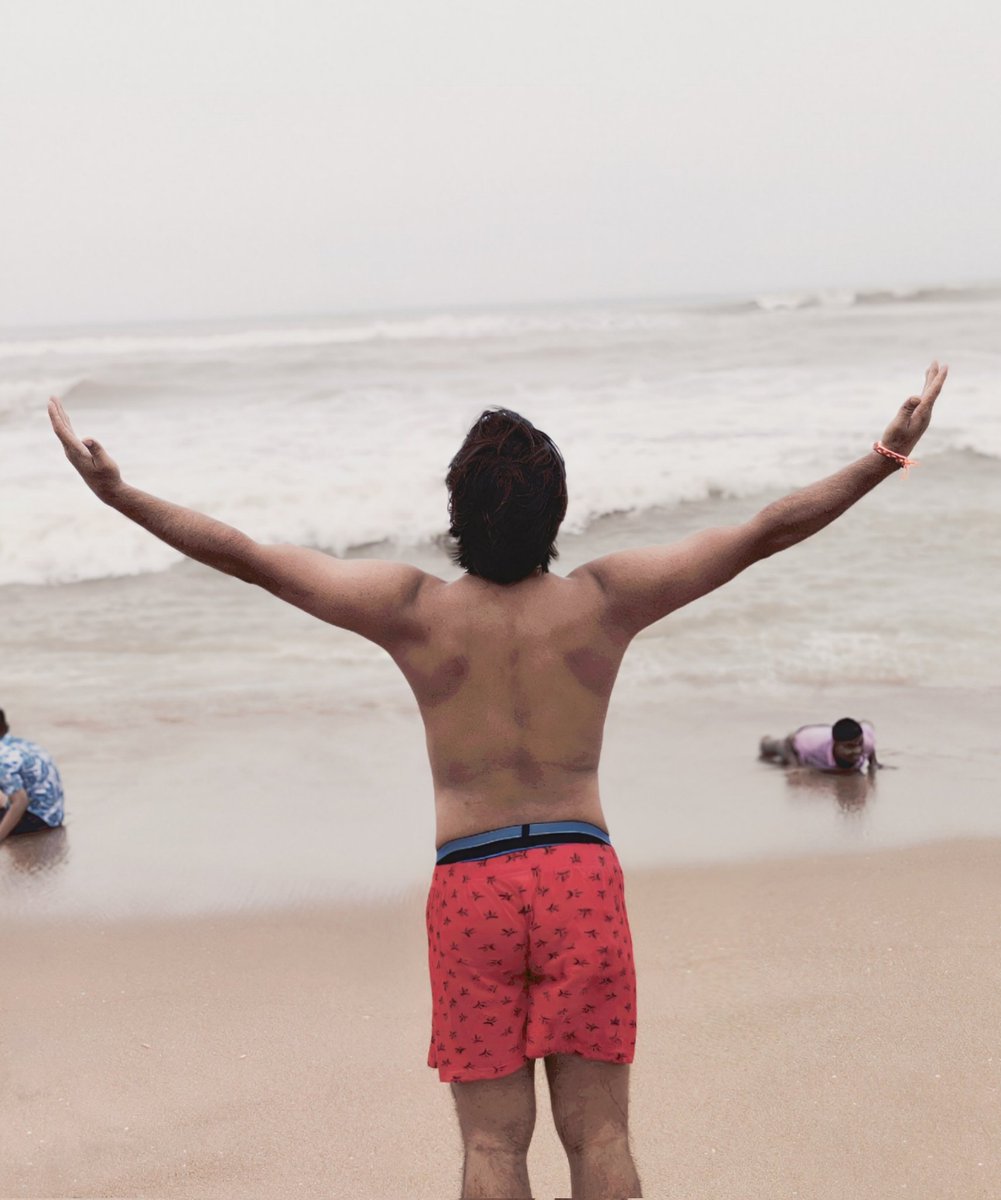 #BeachVibes #sea #shirtlessboys #beachboy