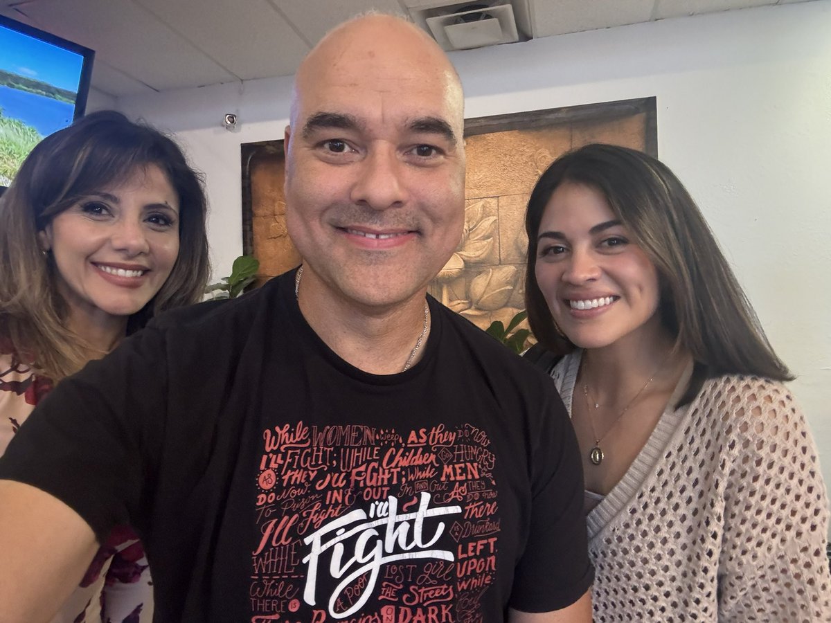 Brad Mayhar (@bradmayhar) on Twitter photo Quite the accomplishment to get these three busy Capricorns in the same room. <a href="/ForganySarah/">Sarah Forgany</a>
Alannaās still off social media, but she wants everyone to know sheās still doing well. Quite the accomplishment to get these three busy Capricorns in the same room. <a href="/ForganySarah/">Sarah Forgany</a>
Alannaās still off social media, but she wants everyone to know sheās still doing well.