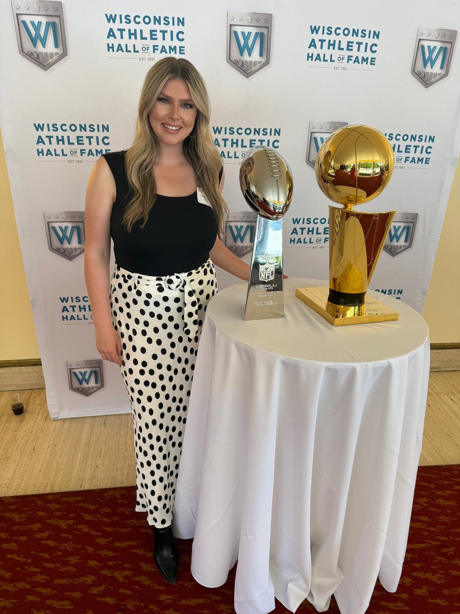 Ashley Washburn (@ashleyjwashburn) on Twitter photo Name a more iconic duo 🏆
Thank you <a href="/wihalloffame/">Wisconsin Athletic Hall of Fame</a> for a great speaker series today! Name a more iconic duo 🏆
Thank you <a href="/wihalloffame/">Wisconsin Athletic Hall of Fame</a> for a great speaker series today!