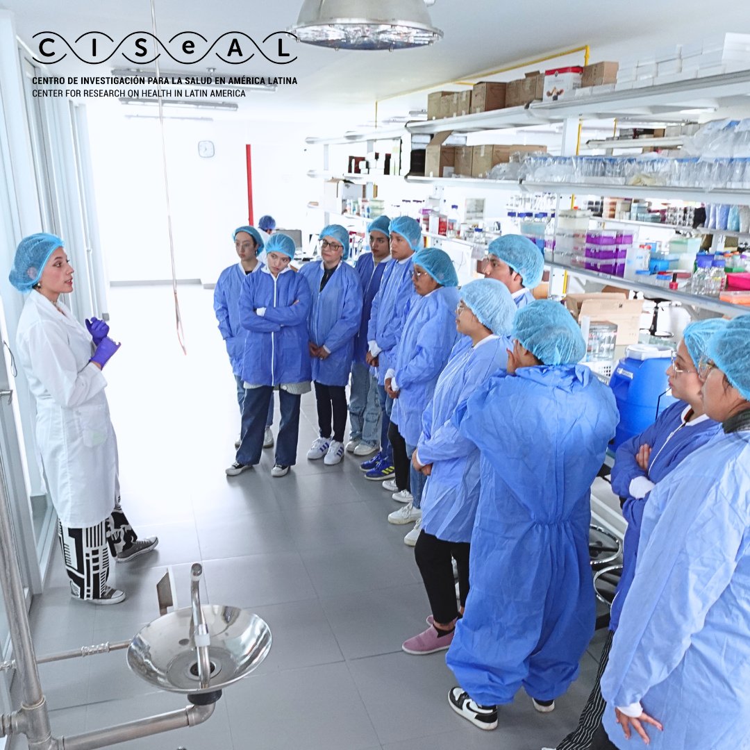CISeAL_PUCE's tweet image. 📍 Estudiantes de 5to semestre de Negocios Internacionales PUCE visitaron el CISeAL y conocieron nuestro trabajo científico y multidisciplinario. ¡Gracias por su interés en la investigación que aporta al país!
#CISeAL #PUCE #NegociosInternacionales #CienciaParaLaVida