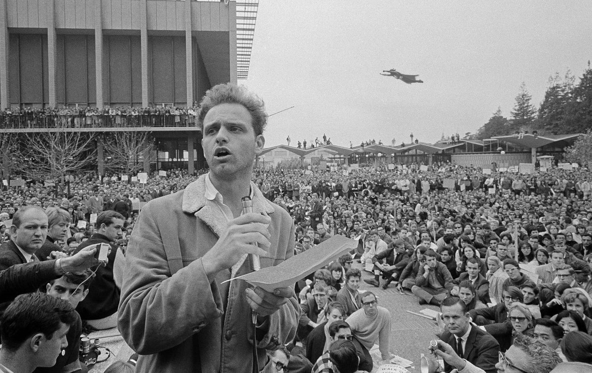 WesCraigComics's tweet photo. Strange sighting at a 1964 campus rally.
Who? What? WHEN is Thunderhead...?
Find out more: https://t.co/PlAIpojGhi
#superheroes #mkultra #comicbooks #creatorowned #lethalcomics #hippies #1960s #art #illustration #adventure #FlowerPower https://t.co/KKv5rTZ1BU
