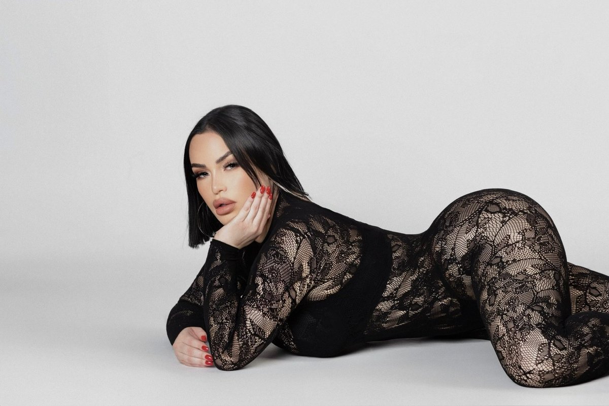 Si van a pecar, que sea con clase. Si van a portarse mal, que sea con una sonrisa… y si nos vemos, que tiemble la tentación 😈✨ pásenla rico!

#PUEBLA