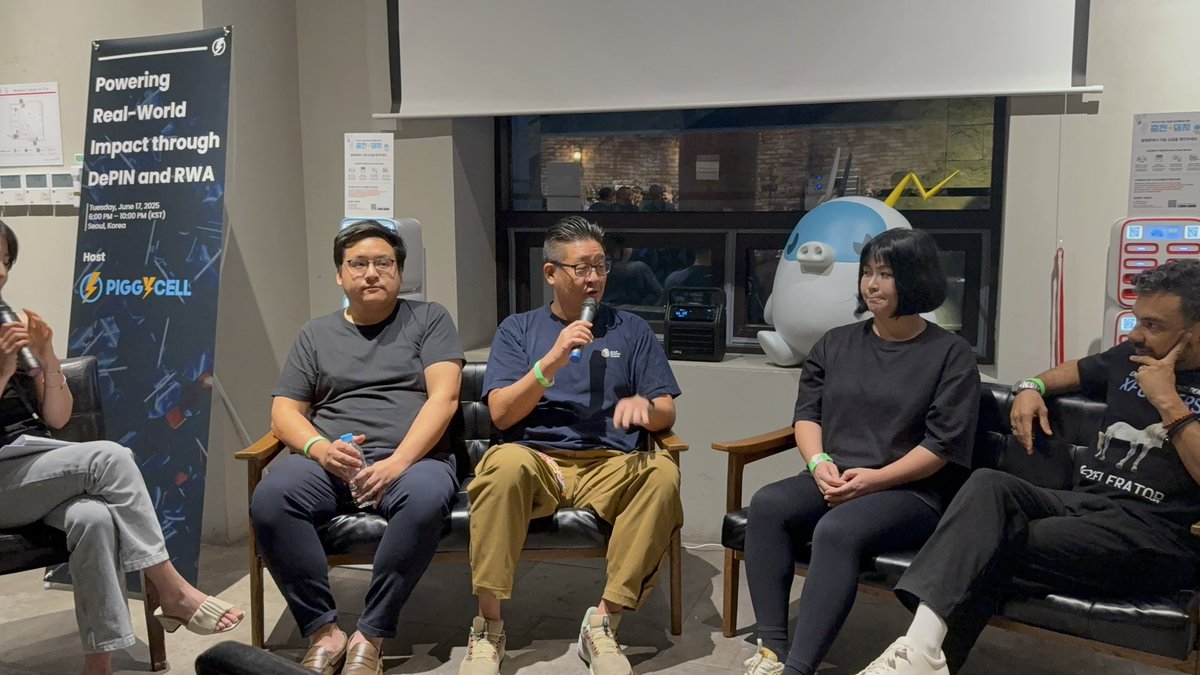 AhnLab_ABC's tweet image. Jackson Kang, PO at ABC, participated as a panelist at an event hosted by Piggycell ๐ค
It was a meaningful time exchanging insights with Web3 VC firms and projects ๐ค
Many thanks to Piggycell for the invite, and to ICP HUB Korea for the great support! ๐
#ABCโฆ