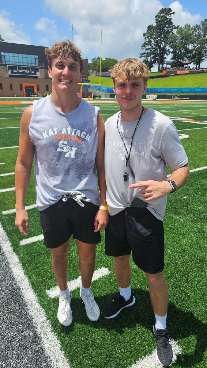 aiden_slansky's tweet image. Had a fun time competing this morning at the @BearkatsFB camp. Thank you @znpatterson and @CoachRolandFrey for a great time. Look forward to staying in touch. #EatEmUpKats
@BearkatSports @SamHoustonState @CoachMartin_18 @mcneill_josh @Coach_Stang @DogFootball