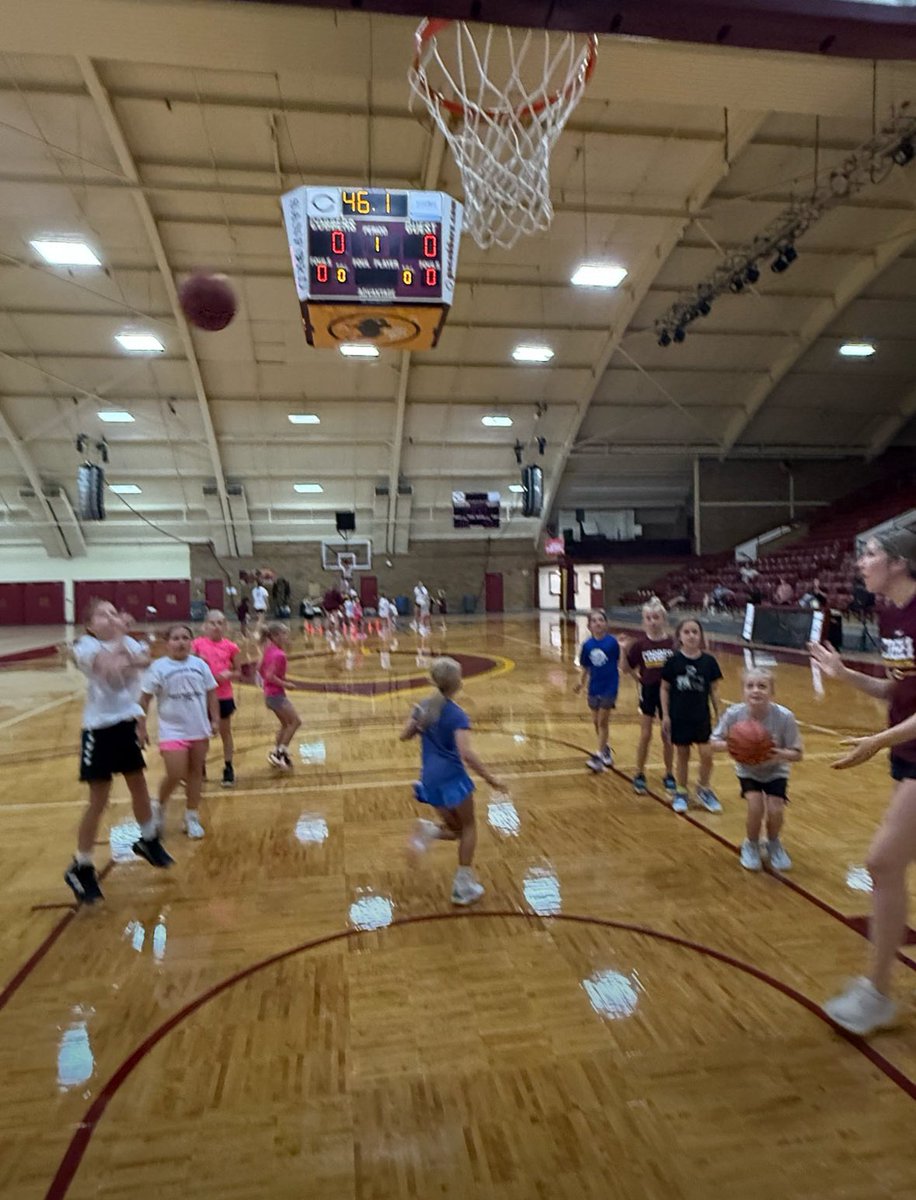 Day 1 of Day Camp in the books! ✅
Energy was high, smiles were big, and the future is bright! 🌟🏀
Can’t wait to run it back tomorrow! #GoCobbers #FutureCobbers 🌽