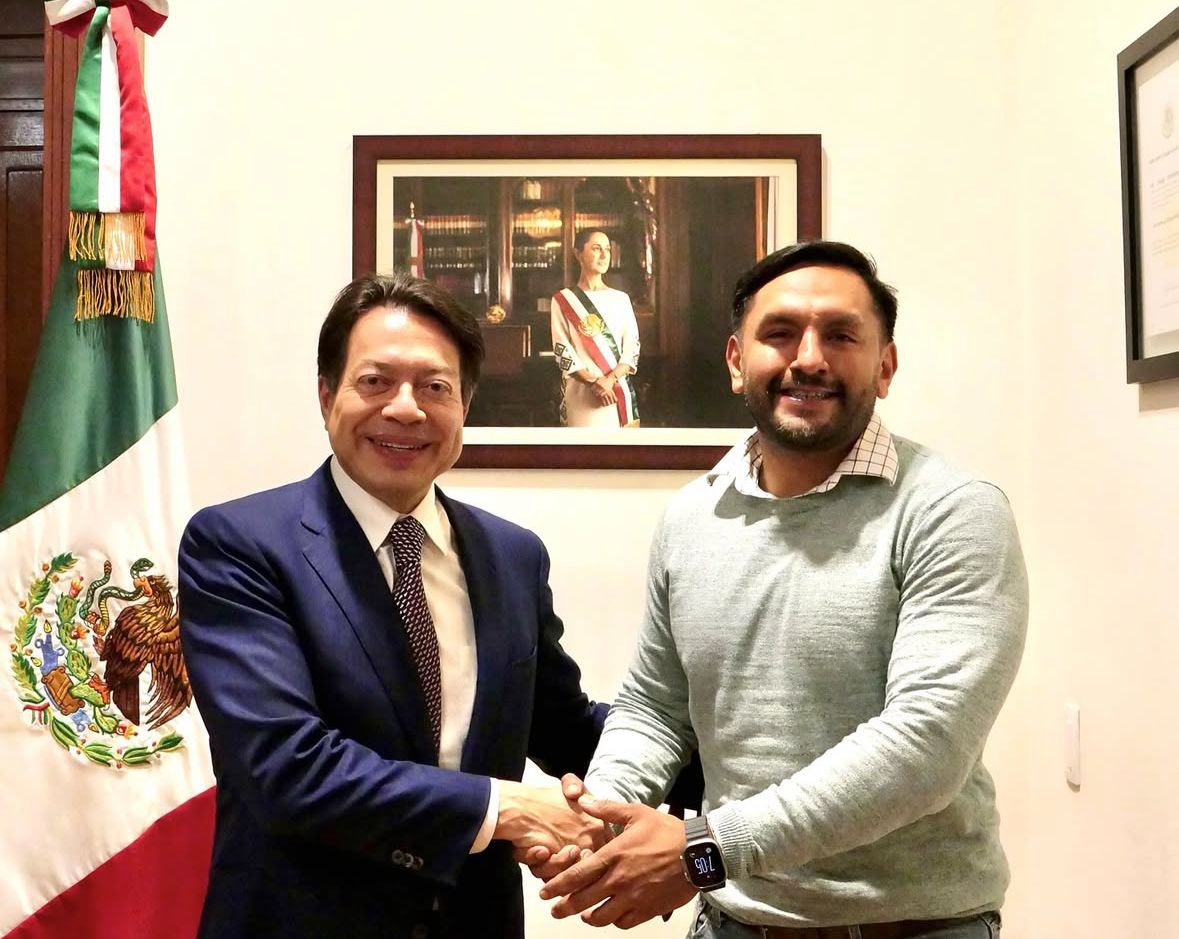 Abraham Carro (@abrahamcarro) on Twitter photo ¡Felicidades, estimado <a href="/mario_delgado/">Mario Delgado</a>!
Un fuerte abrazo y todo el reconocimiento por tu gran trabajo desde la <a href="/SEP_mx/">SEP México</a> y por tu compromiso con la transformación de la educación en nuestro país.
Gracias por tu cercanía, tu liderazgo firme y tu visión de futuro. 🙌🏻🎂 ¡Felicidades, estimado <a href="/mario_delgado/">Mario Delgado</a>!
Un fuerte abrazo y todo el reconocimiento por tu gran trabajo desde la <a href="/SEP_mx/">SEP México</a> y por tu compromiso con la transformación de la educación en nuestro país.
Gracias por tu cercanía, tu liderazgo firme y tu visión de futuro. 🙌🏻🎂