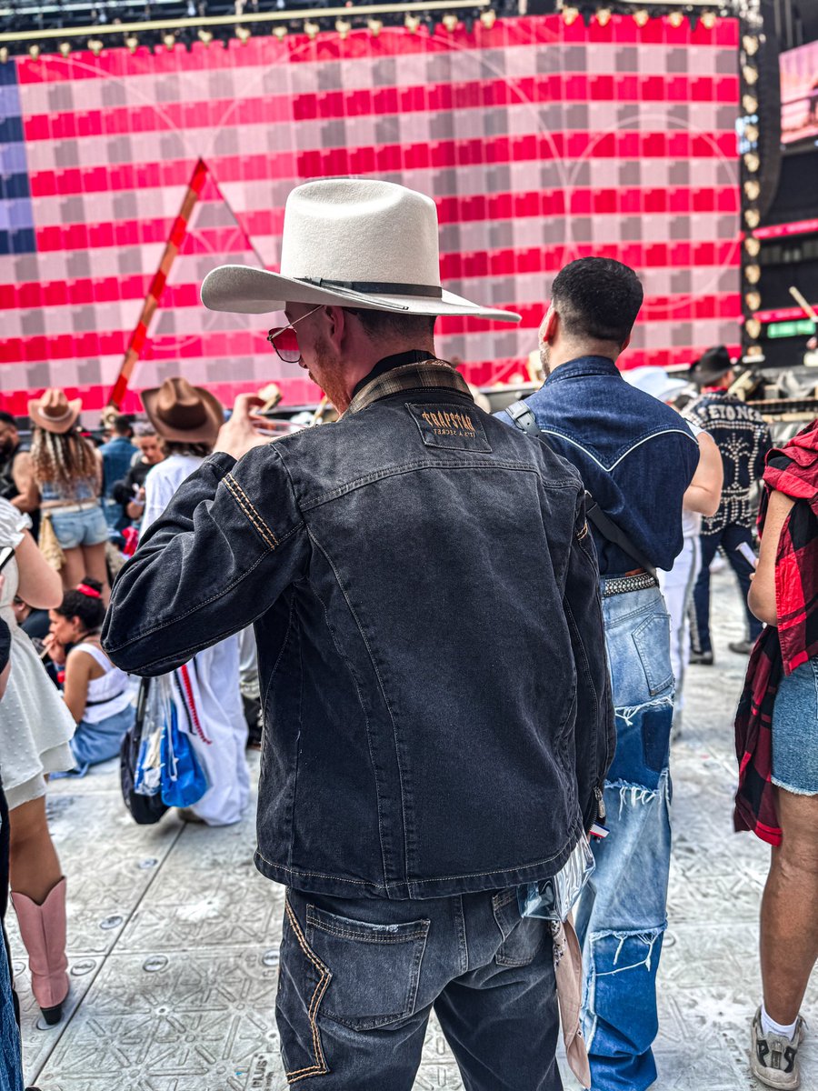 Ryan Ralph Gerrard tweet media