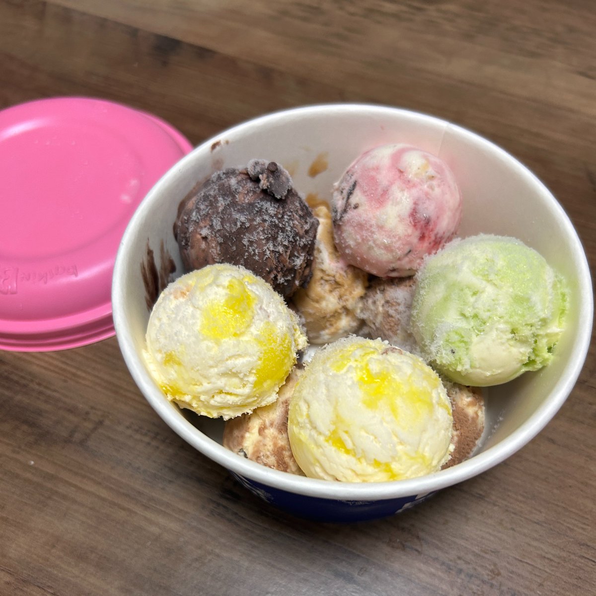 🌞おはようございます！ 21号機です🚀 週の真ん中すいようび✋ 大阪市