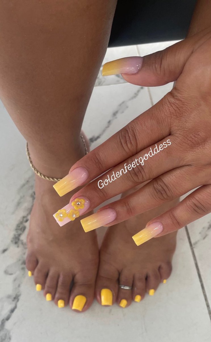 . <a href="/Goldfeetgoddess/">✨ GOLDEN FEET GODDESS (GFG)✨</a> #teamprettyfeet #teamprettytoes
