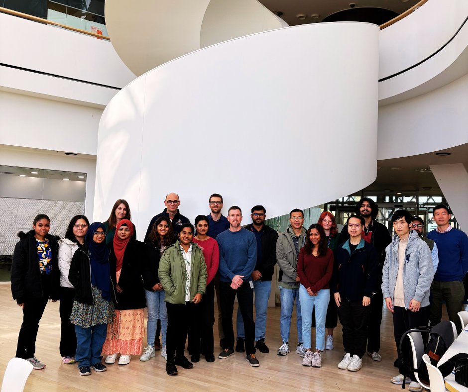 SA_genomics's tweet image. Thrilled to host the @UniofAdelaide #MBiotech students @sahmriAU Thanks for swinging by to hang out with the SAGC team — great discussions, and of course... the obligatory photo in front of the double helix staircase🧬📸. Hope you enjoyed the behind-the-scenes peek at what we do!