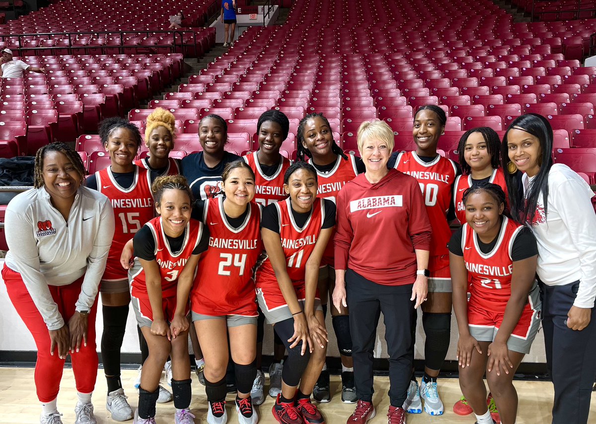 My team and I really enjoyed the Team Camp <a href="/AlabamaWBB/">Alabama Women’s Basketball</a> ! <a href="/CoachCurry/">Coach Kristy Curry</a> Thank you to your team and staff for such a great experience!  🐘 🏀<a href="/RedElephant_WBB/">Gainesville WBB</a> <a href="/Gainesrecruitsb/">Gainesville Lady Elephant Basketball Recruiting</a> <a href="/FBCNextUp/">FBC NextUp S40</a>