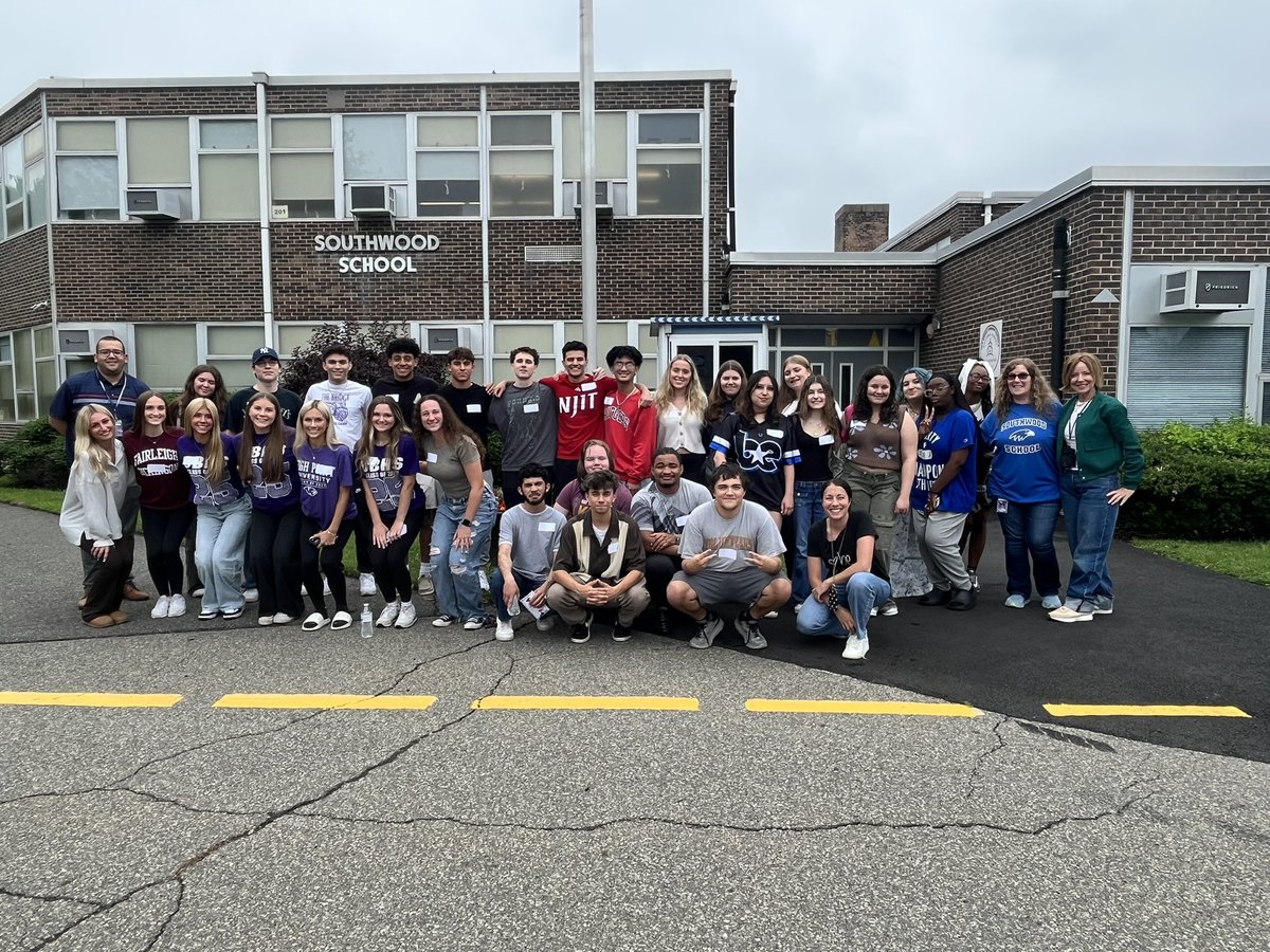 Karen Foley tweet media