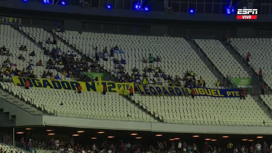 <a href="/HernanSCastillo/">Hernán Castillo</a> No van a Brasil, imagínate si tenían que ir hasta Seattle