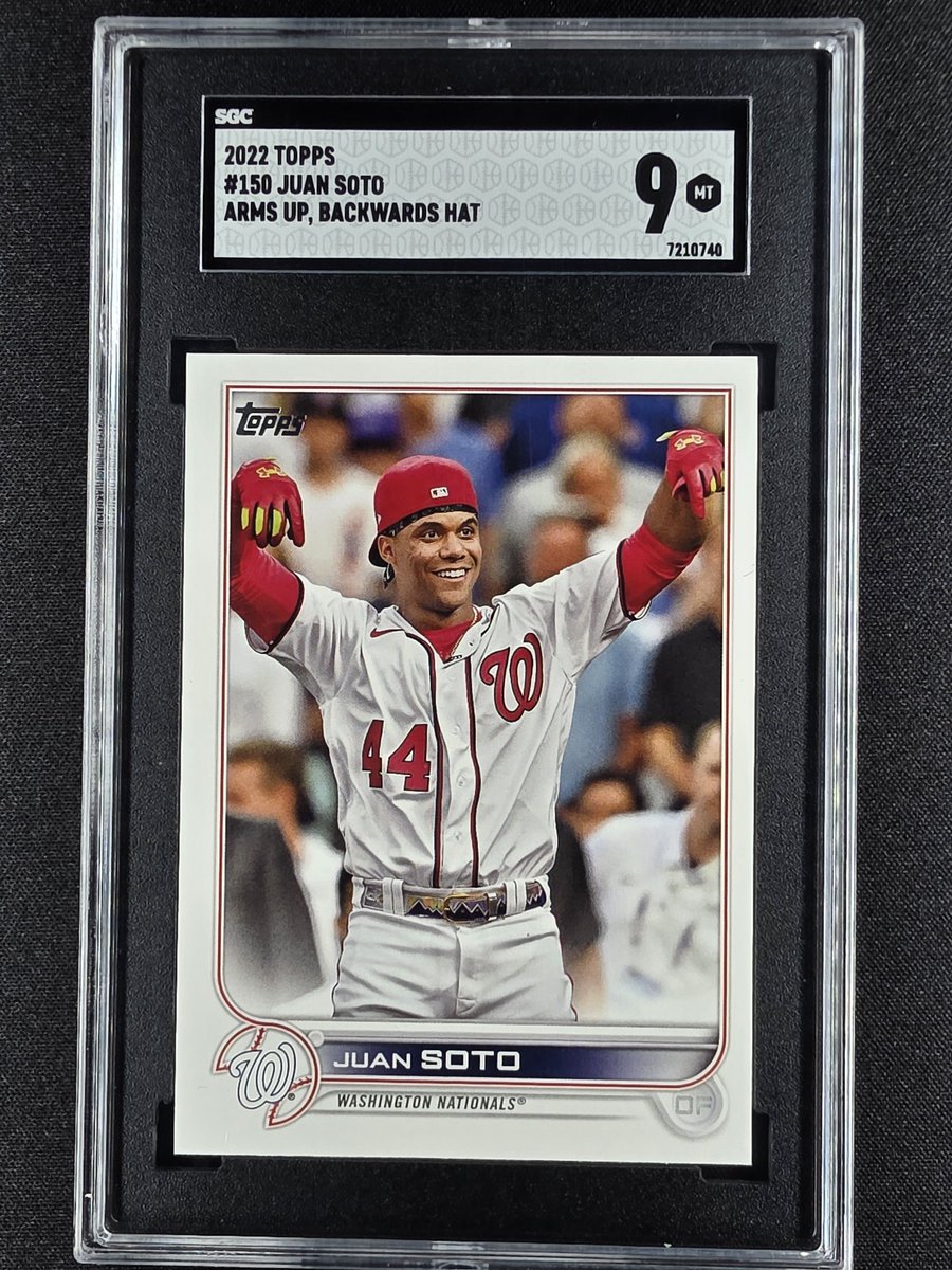 💰 $80 💰

Juan Soto 2021 topps image Variation SSP SGC 9

💥 #tankstax 💥
📬 $5 flat shipping 📬
🚀 Sale ends 6/18!  🚀