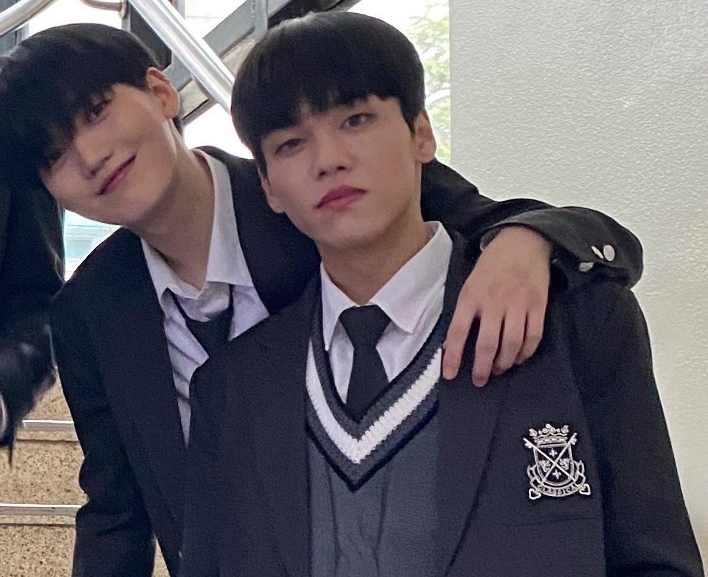 onnangonnang's tweet photo. 승윹
※졸업한지 오래돼서 현실성이란 게 없음
https://t.co/0fr4Lit3r4 https://t.co/AVo25bYeQJ