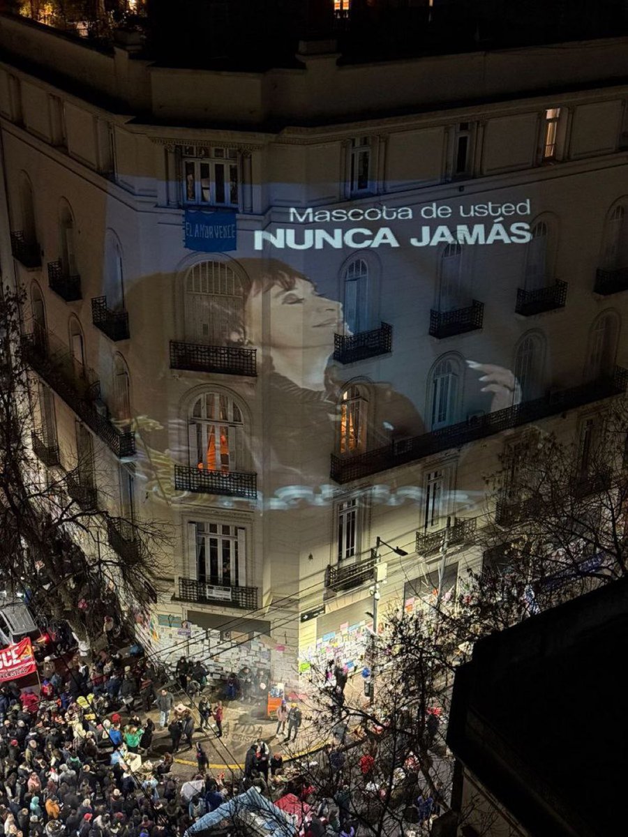 NUNCA.