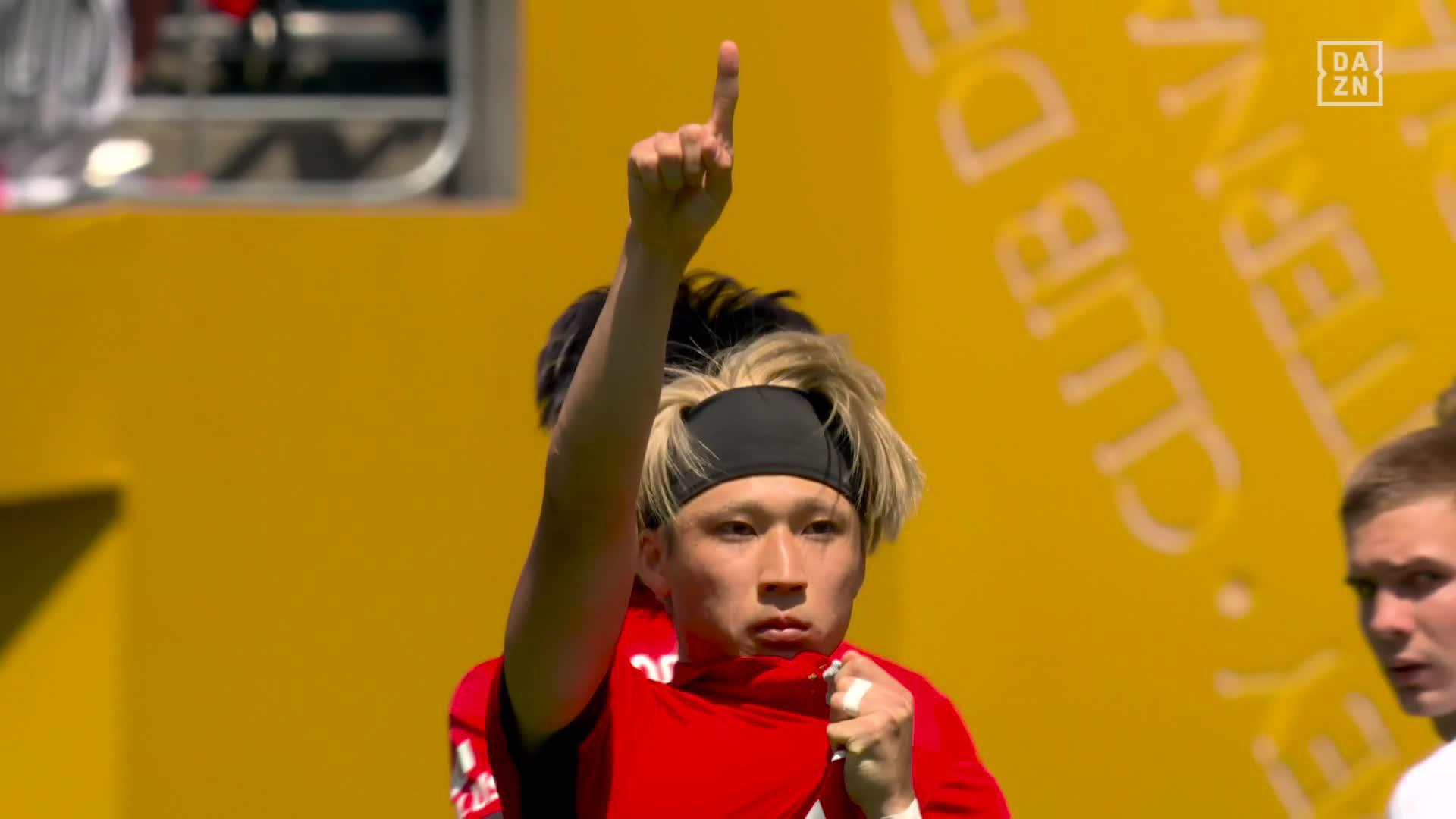  @RiverPlate 2 x 1 @REDSOFFICIAL@FIFACWC false 14 Junho - 13 Julho false Vê todos os jogos grátis em  false #FIFACWC #TakeItToTheWorld 📲Todos os jogos em direto e exclusivo na app DAZN.