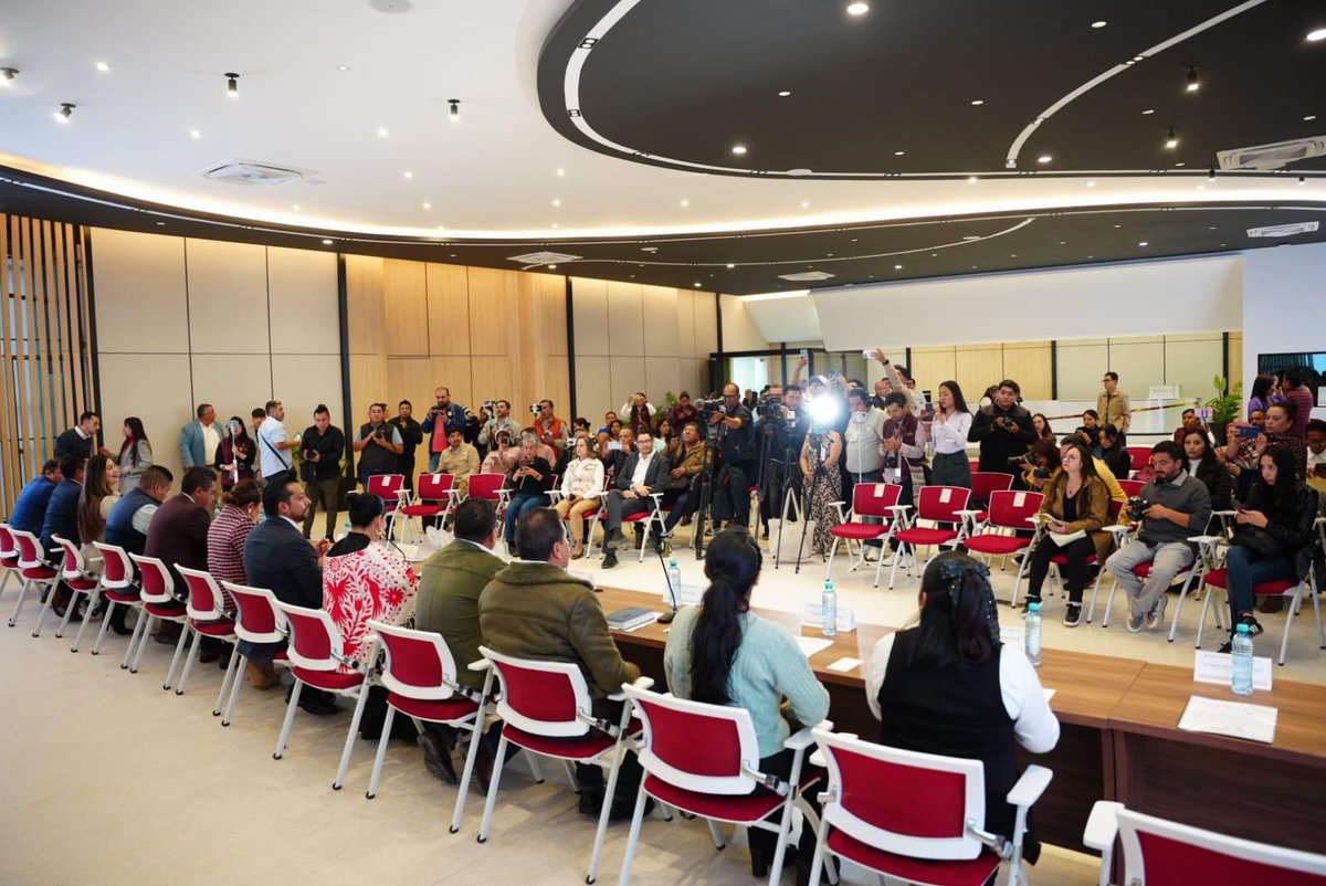 PlaneacionHgo's tweet photo. En conferencia de prensa se dieron a conocer los detalles del Primer Festival de la Barbacoa del Valle del Mezquital, un evento gastronómico en el que se podrá degustar la tradicional barbacoa. https://t.co/ZuSexoU1nm