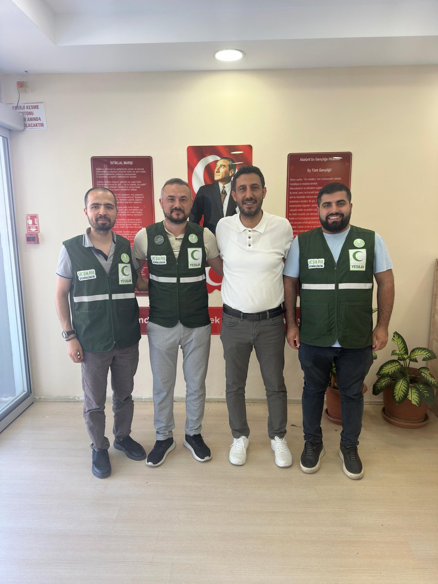 Yeşilay Arnavutköy Şubesi (@yesilayarnavtky) on Twitter photo Yeşilay Arnavutköy şubesi olarak; Rehberlik Araştırma Merkezine ziyarette bulunduk. ilgi ve desteklerinden dolayı kurum müdürümüz Sn.Murat ÜNER'e Formatörümüz Sn.Mustafa YILMAZ'a teşekkür ederiz.
#Yeşilay
#bağımsızgelecek
<a href="/1920yesilay/">Yeşilay</a>
<a href="/mehmetDinc1920/">Mehmet Dinç</a>
<a href="/gokhanozten58/">Gökhan ÖZTEN 🇹🇷</a> Yeşilay Arnavutköy şubesi olarak; Rehberlik Araştırma Merkezine ziyarette bulunduk. ilgi ve desteklerinden dolayı kurum müdürümüz Sn.Murat ÜNER'e Formatörümüz Sn.Mustafa YILMAZ'a teşekkür ederiz.
#Yeşilay
#bağımsızgelecek
<a href="/1920yesilay/">Yeşilay</a>
<a href="/mehmetDinc1920/">Mehmet Dinç</a>
<a href="/gokhanozten58/">Gökhan ÖZTEN 🇹🇷</a>