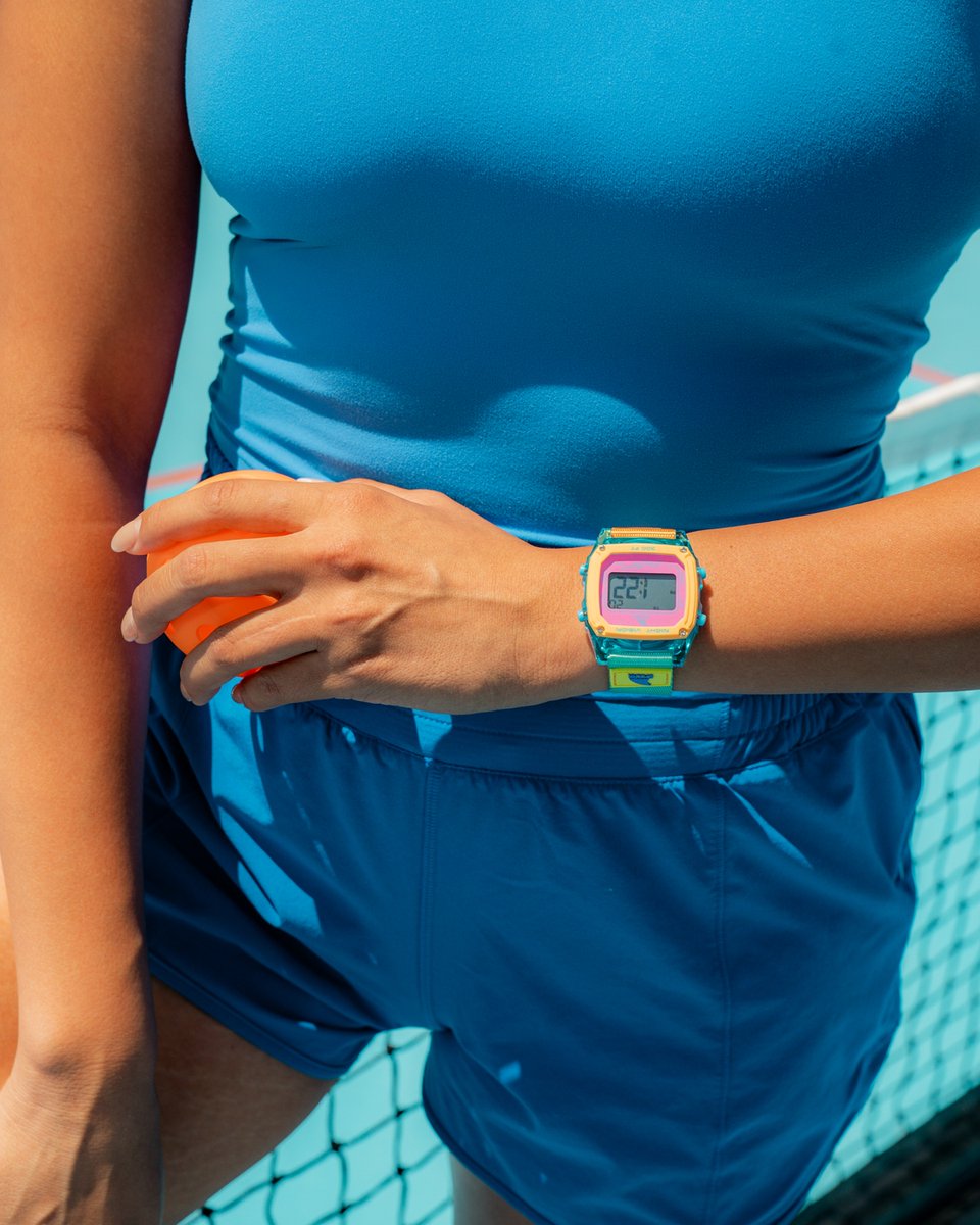 freestyle_watch's tweet image. Pulse check 💥 Shark Clip Pulsewave is giving full neon 90s energy. Serve style all summer long. 🎾

#90sStyle #WatchDrop #WristCheck #PickleballLife #RetroWatch #NeonWatch #TimeToShine #DigitalStyle #SummerReady freestyleusa.com/products/shark…