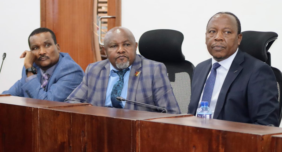 Blue Economy, Water and Irrigation Committee questions CS Hassan Joho on the delayed renewal of the contract for the Director-General of the Kenya Fisheries Service Mr. Daniel Mungai.

Read more:facebook.com/share/p/14F45X…