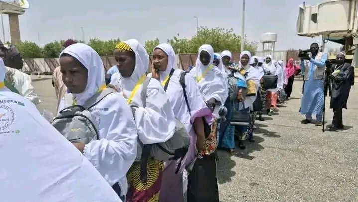 Mimi Mefo Info (@mimimefoinfo) on Twitter photo Over 4,000 Muslim pilgrims have begun returning to Cameroon after completing the 2025 Hajj in Mecca, Saudi Arabia. The first group of 316 arrived on June 16 at Garoua International Airport. The pilgrimage, which included key Islamic rites such as Tawaf and prayer at Mount Arafat, Over 4,000 Muslim pilgrims have begun returning to Cameroon after completing the 2025 Hajj in Mecca, Saudi Arabia. The first group of 316 arrived on June 16 at Garoua International Airport. The pilgrimage, which included key Islamic rites such as Tawaf and prayer at Mount Arafat,