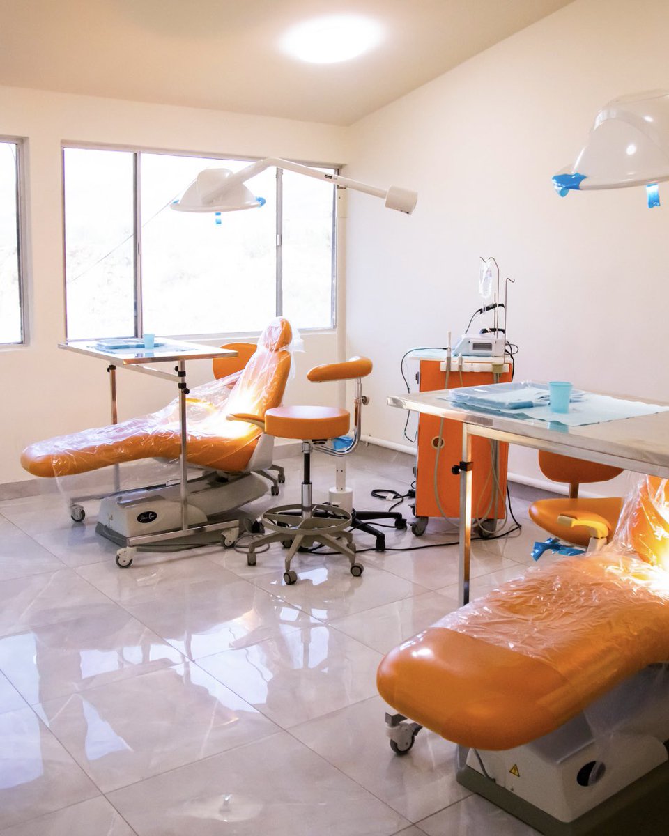 caimplantInst's tweet photo. Surgery in the morning, tacos in the afternoon.
Just another day at the CII Program.
We train hard, operate smart, and fuel up with the best. Real cases. Real skills. Real community.
#CIIProgram #DentalImplants #SurgicalTraining #HandsOnEducation #ImplantDentistry https://t.co/8ykEqHE3Ng