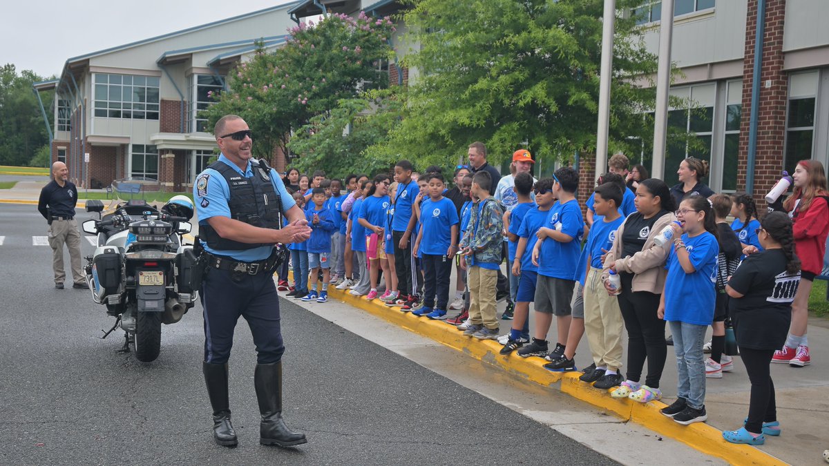 Activities from day 2 of the #JuniorPoliceAcademy highlighted the importance of Justice &amp; Wisdom in law enforcement. Presenters included #AnimalServices, the #Motor Unit &amp; the #UnderwaterSearchRecoveryTeam. #Students also learned about evidence collection with a mock crime scene.