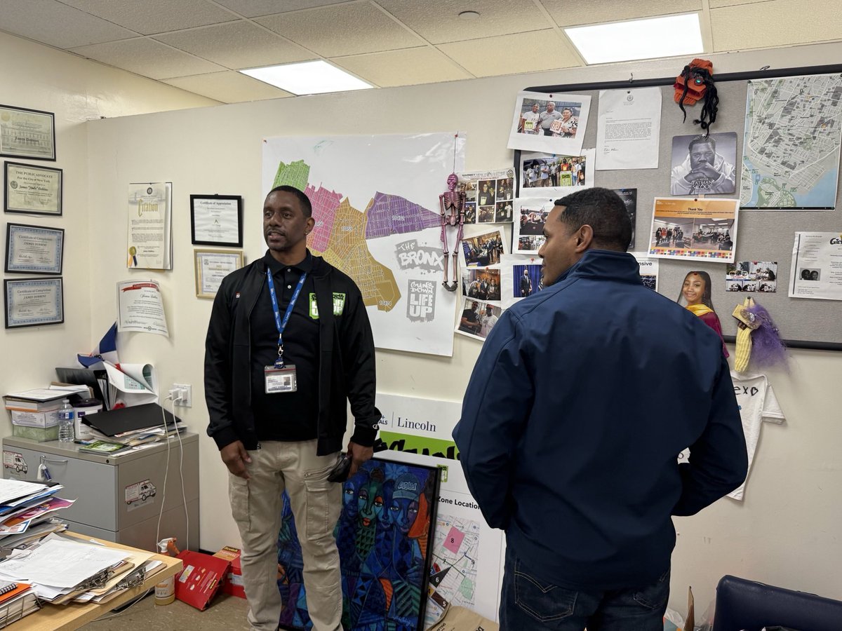 Had a great meeting and tour today with the leadership of Lincoln Hospital — a lifeline for the South Bronx.

Federal funding is critical to keeping hospitals like Lincoln strong, so they can continue delivering quality care to the communities that need it most.