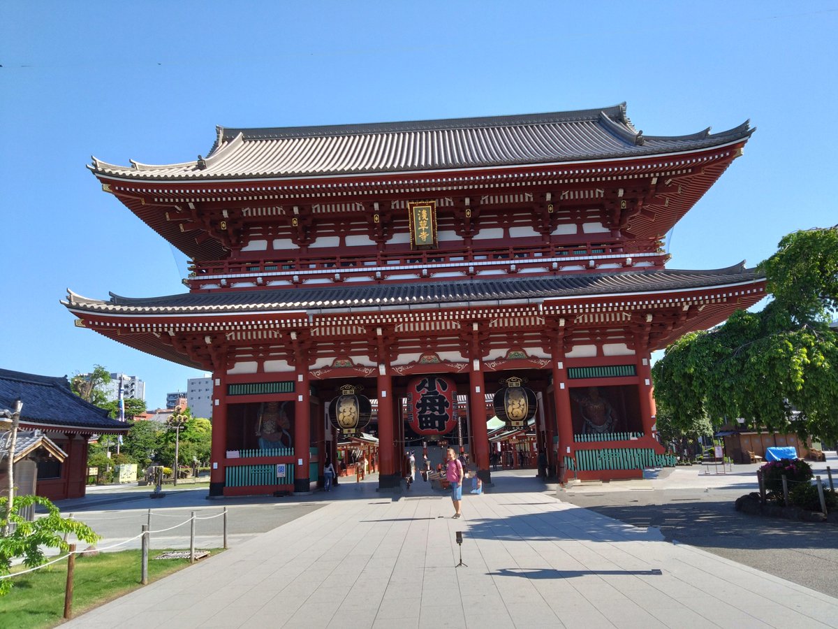 6月1８日 水曜日

おはようございます☀️

夜勤明けの方お疲れ様🙇

今日はおにぎり🍙の日

米に踊らされてる毎日ですネ🙁

本日もご安全に〜⛑️