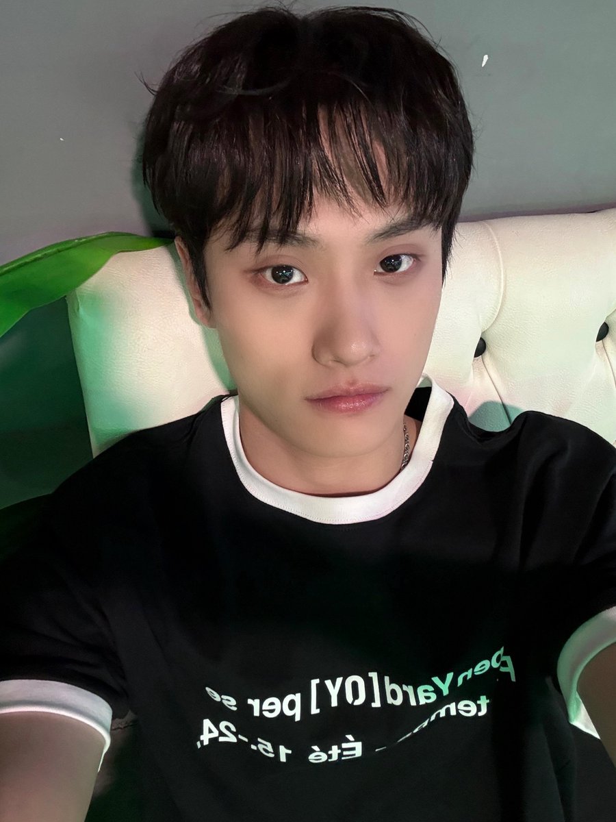 TIOT_NOW's tweet photo. [#준현]
내일은 수도 베를린으로 출동
완전 기대기대합니다🇩🇪🇩🇪🤪🥴

#금준현 #KUMJUNHYEON
#TIOT #티아이오티 https://t.co/qJoDvHikXg