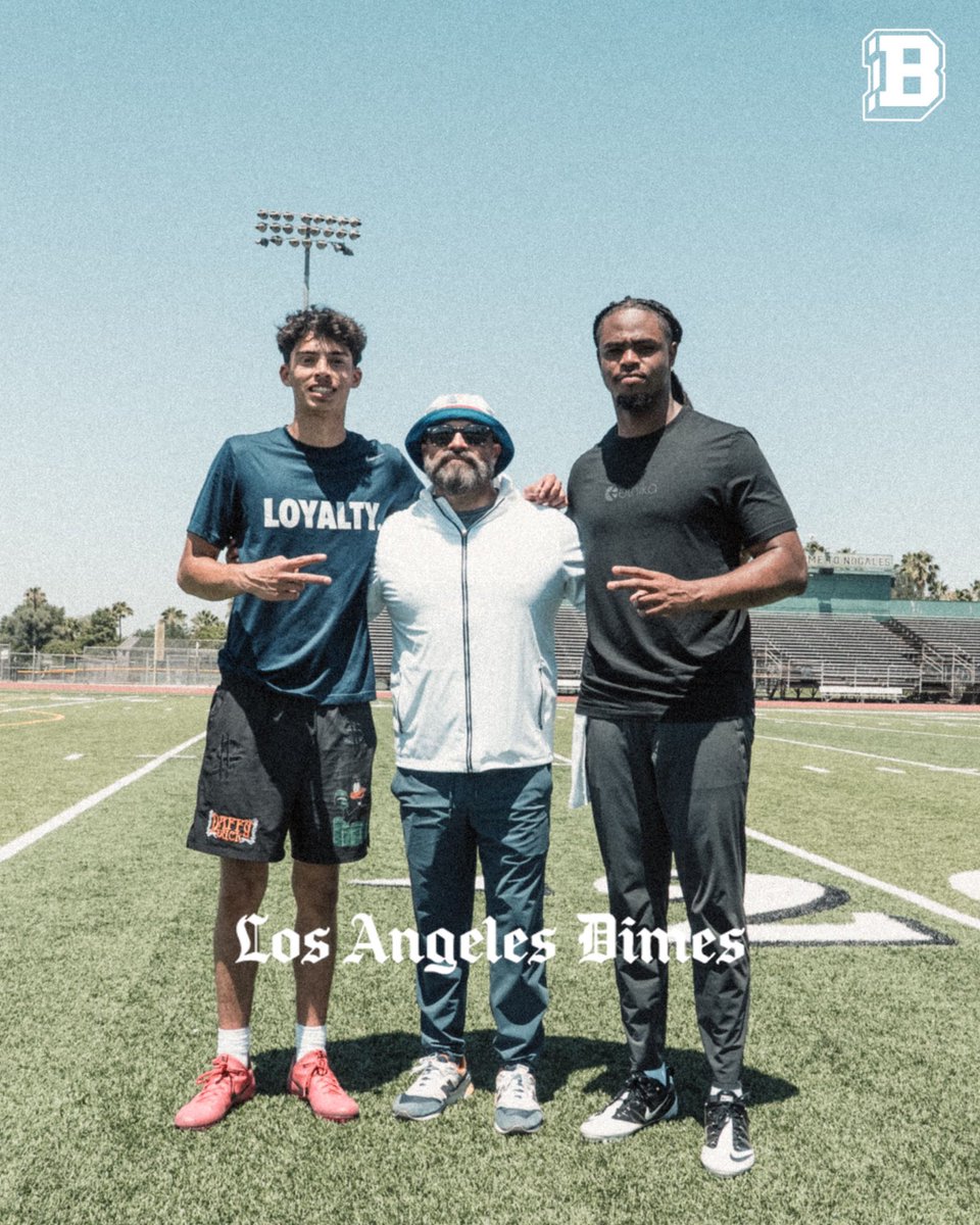 CoachDanny10's tweet image. La Familia @_OscarriosQB @SmvOperator