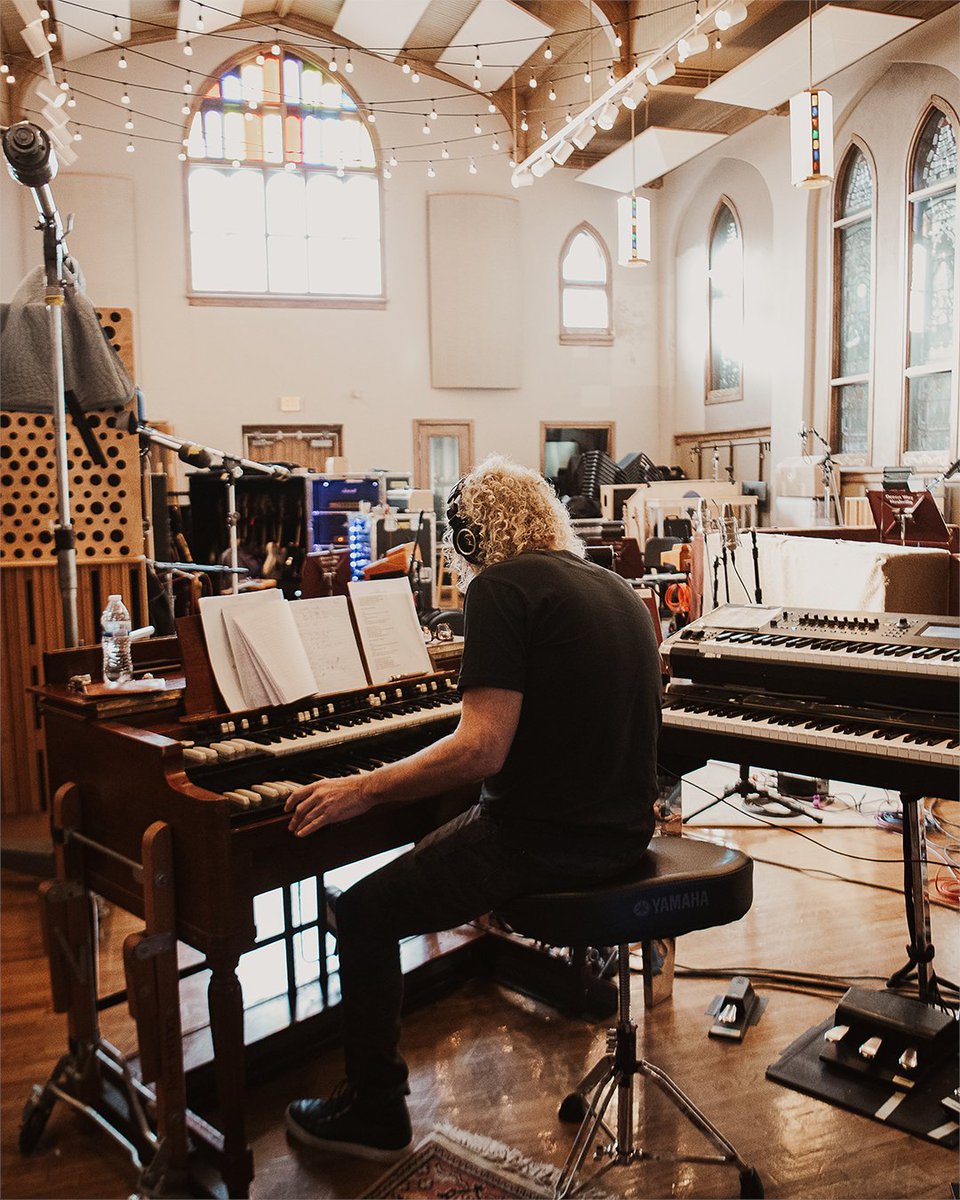 BonJovi's tweet image. What's your fondest memory of @dbdavidbryan? Here’s his favorite with the band- "Too many. But…recording “Slippery When Wet” and the fun times in Vancouver"