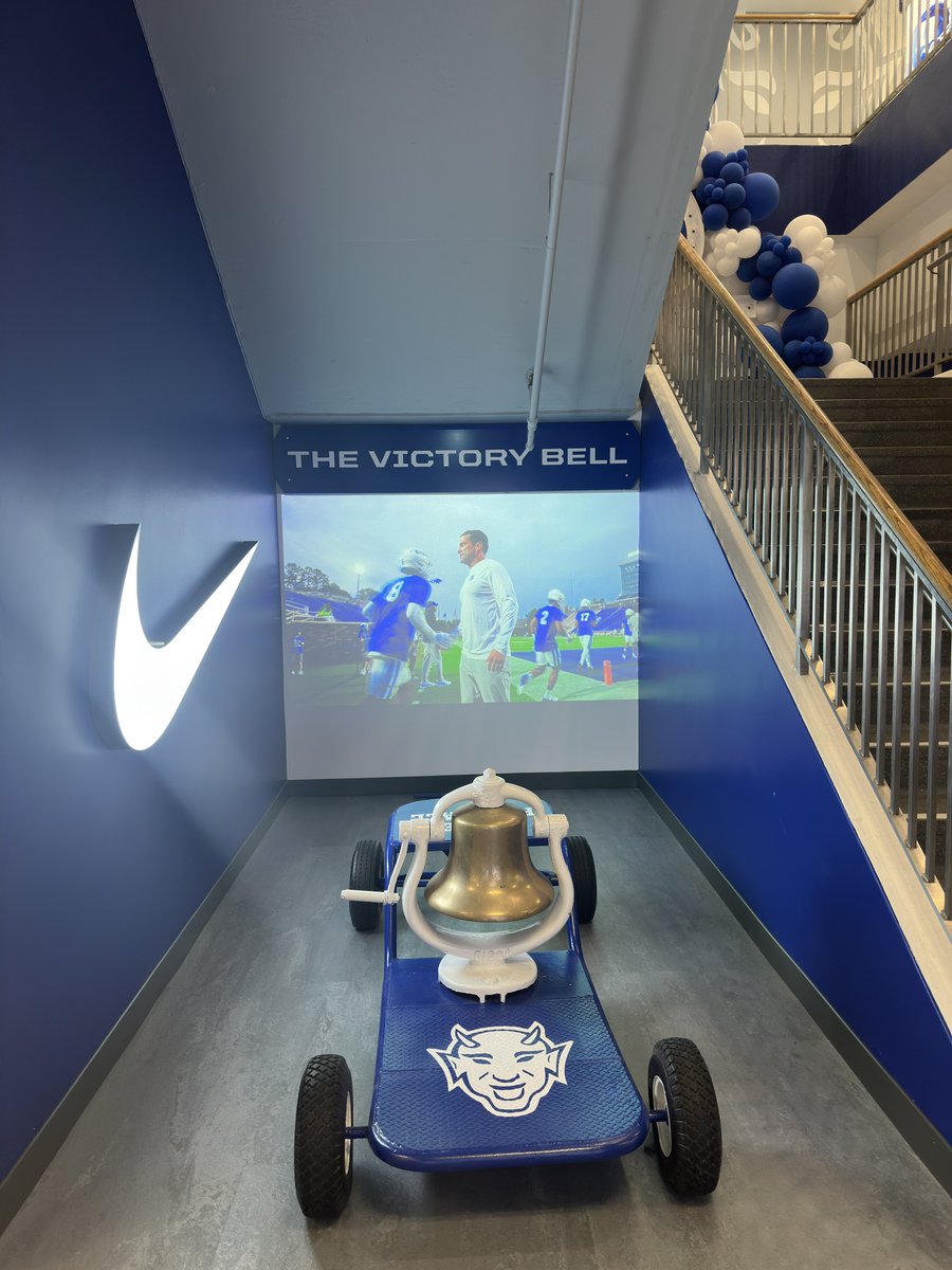 realDHB's tweet image. Swung thru @DukeFOOTBALL HQ today and the upgrades are elite 👌🔔