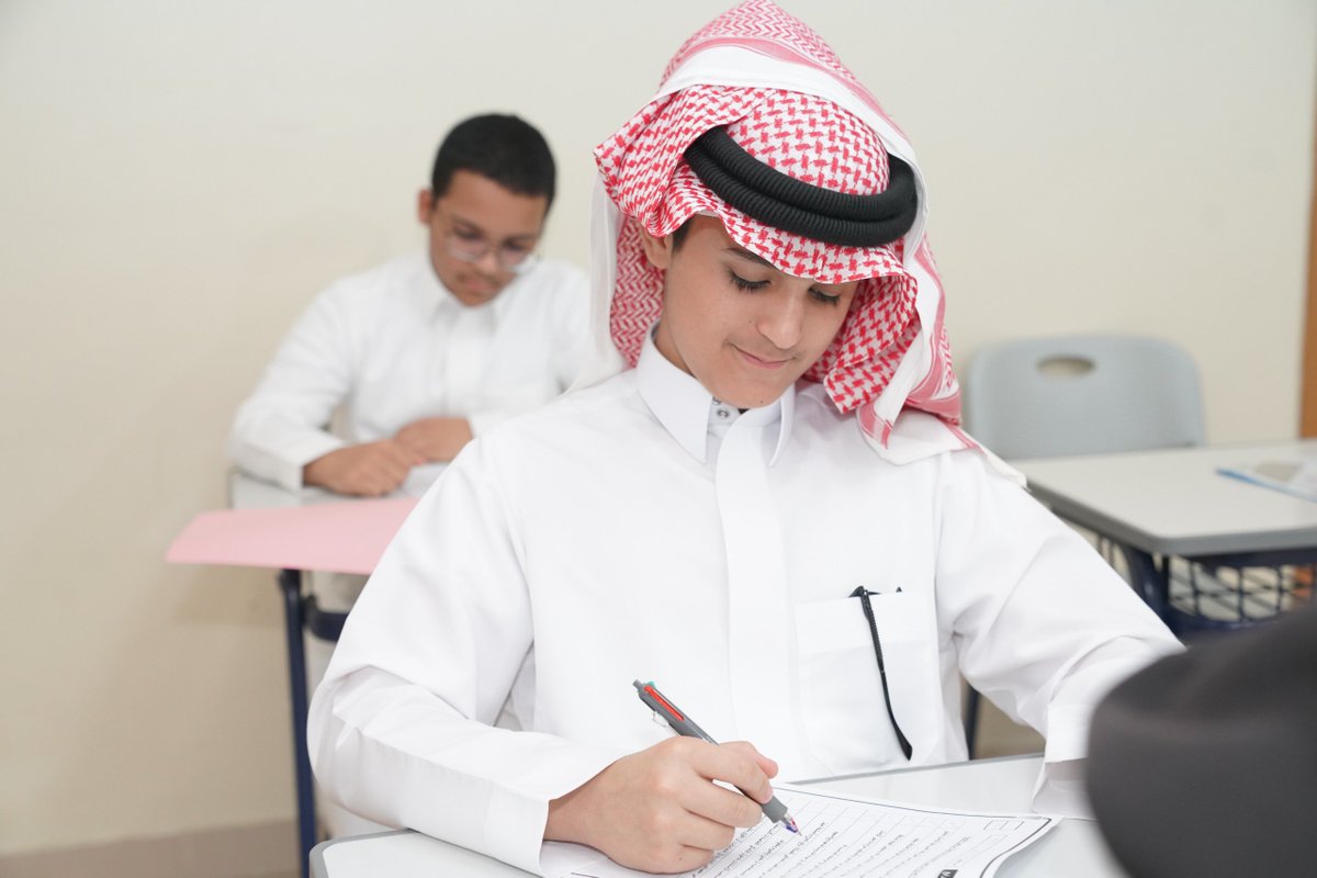 #الاختبارات_النهائية للفصل الدراسي الثالث من العام 1446 هـ، 
أمنياتنا بالتوفيق والتميز لأبنائنا وبناتنا طلبة #مدارس_الجامعة 

#حيث_يصنع_العظماء