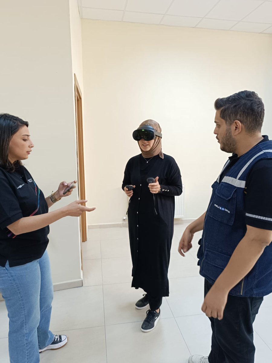 yahyalimyokayu's tweet photo. Enerjisa Üretim ekibi tarafından Yüksekokulumuzda "WindVR" ve "Ölçü Aletleri" eğitimi düzenlenmiştir. Eğitime öğrencilerimiz ve personelimiz katılım sağlamıştır. Katkıları için Tufanbeyli Termik Santrali Akademisi'ne teşekkür ederiz.
@ProfKaramustafa 
@kayseriedu
@MustafaSalep6 https://t.co/VtLbigRMYH