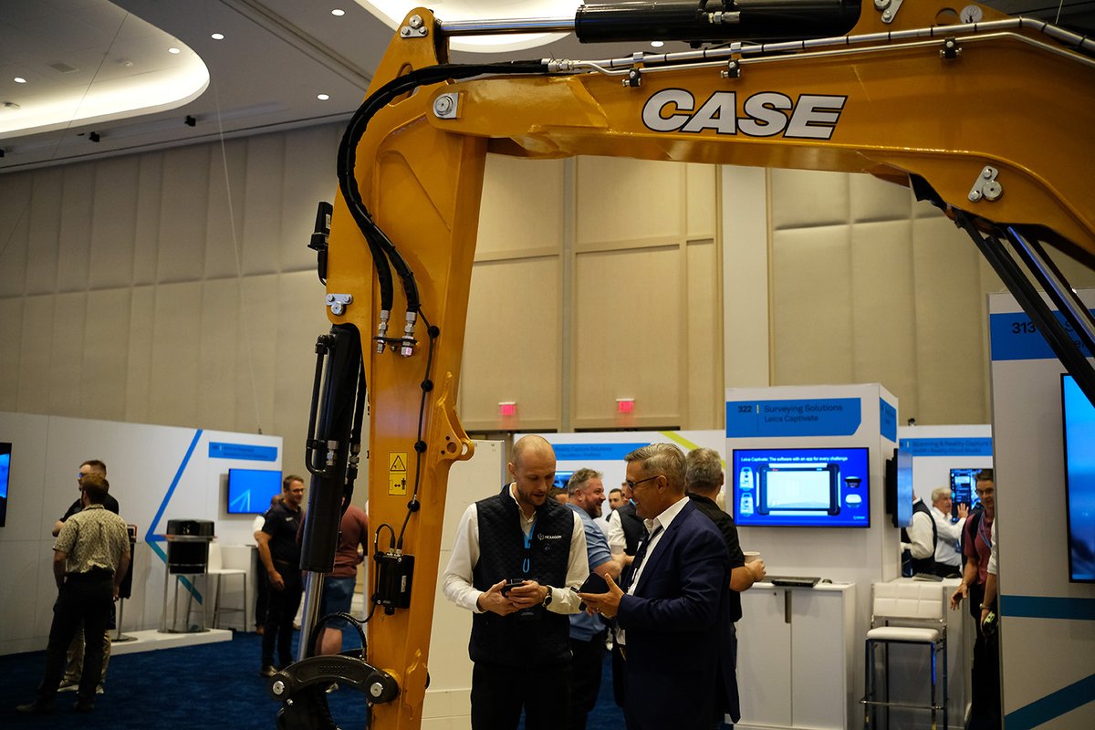 Snapshots from The Zone, the exhibit floor at #hexagonlive in Las Vegas, NV. If you spot editor <a href="/KennethwongSF/">KennethwongSF</a> at the conference, please say hello. #digitaltwin #robotics #manufacturingindustry #metrology