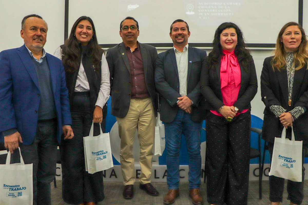 senceatacama's tweet photo. ✨ Una jornada enriquecedora y llena de aprendizajes fue la que vivimos en el seminario “Cómo utilizar las Power Skills en ambientes cambiantes y complejos”.
#senceatacama #powerskills #habilidadesblandas #empleabilidad #reclutamientoyseleccion  #atacama https://t.co/srblDXgCUD