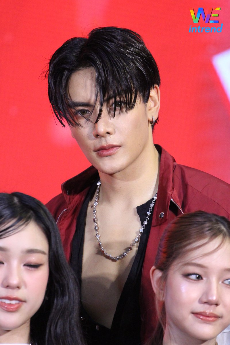 "จุง อาเชน" ในงานแถลงข่าว ‘GMMTV POCKY IDOL’

JASPER X POCKY IDOL
#GMMTVPOCKYIDOL
#JASPER
#JoongArchen