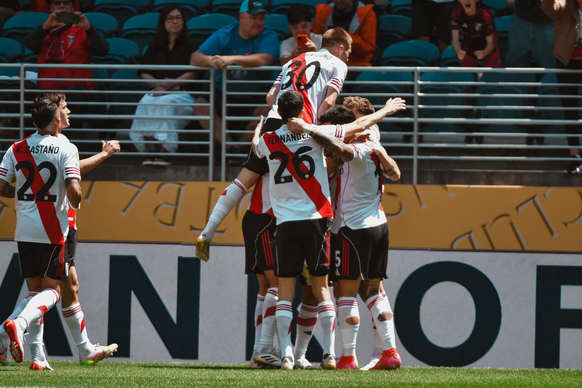 River ganó por la fuerza aérea que tuvo a través de los goles de Facundo Colidio, Sebastián Driussi y Maximiliano Meza, pero quedó en deuda a nivel futbolístico. No supo controlar el desarrollo en el 3-1 sobre Urawa Red Diamonds, que careció de peso ofensivo para lastimar.