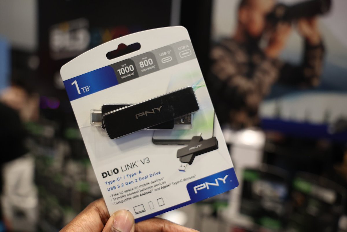PNYTechnologies's tweet image. We’re having a great time at the @bhphoto BILD EXPO!

Swing by the PNY booth #232 to explore our latest tech - from ultra-fast microSD cards to sleek Type-C USB flash drives.

Experience pro-level performance built for creators, go-getters and beyond.

#PNY #CreateStoreGame #BILD