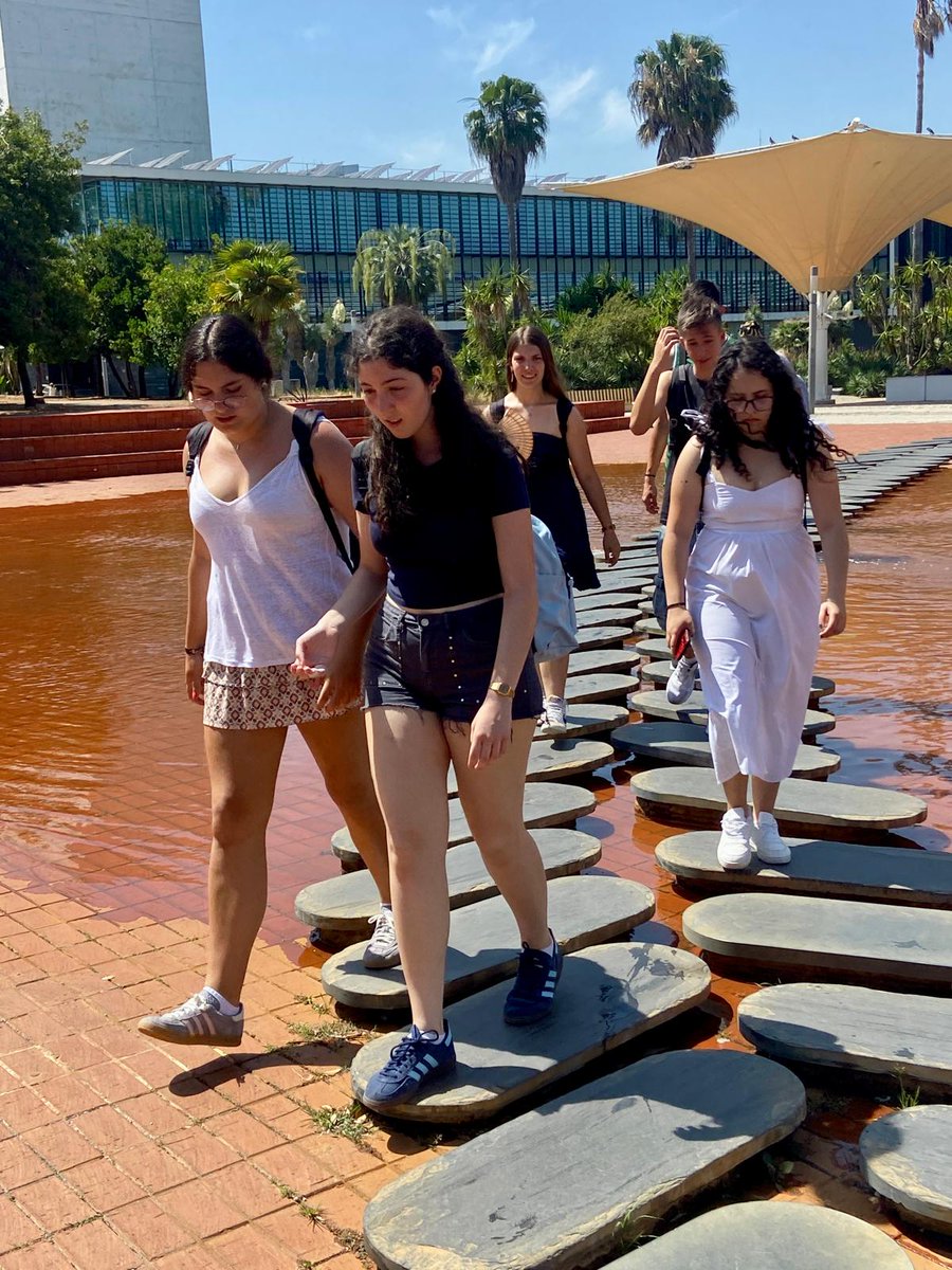 Segundo día da viaxe. Hoxe tocou Lisboa: visita ao Oceanario, teleférico e centro cidade. Moita calor pero content@s!